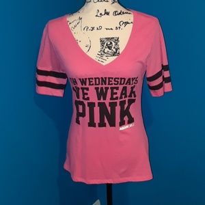 Official Paramount Mean Girls pink tee shirt